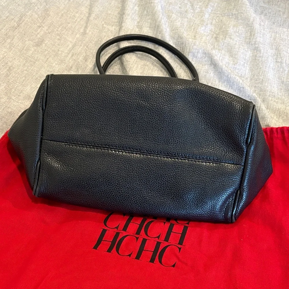 Carolina Herrera elegant versatile